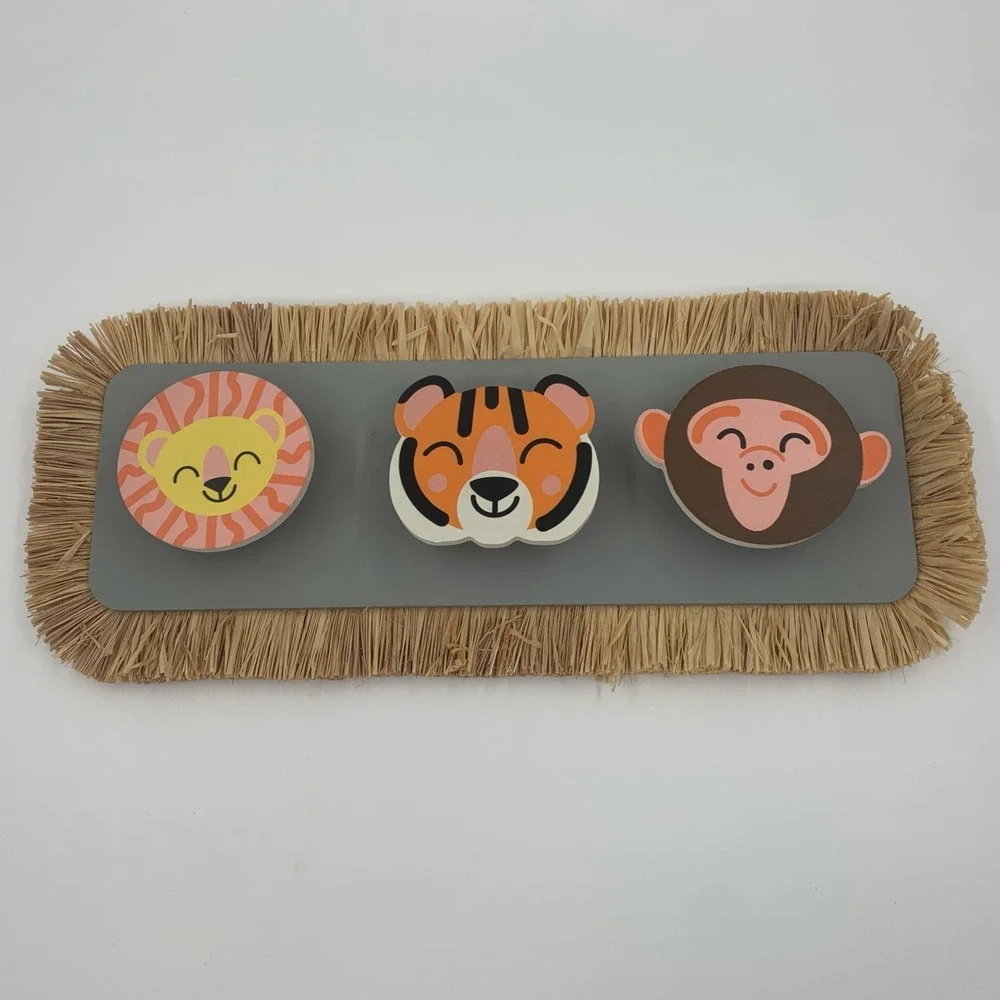 Tiny Dreamers Zoo Animal Hooks Wall Decor Hanging Coats Backpacks Hats Tiki